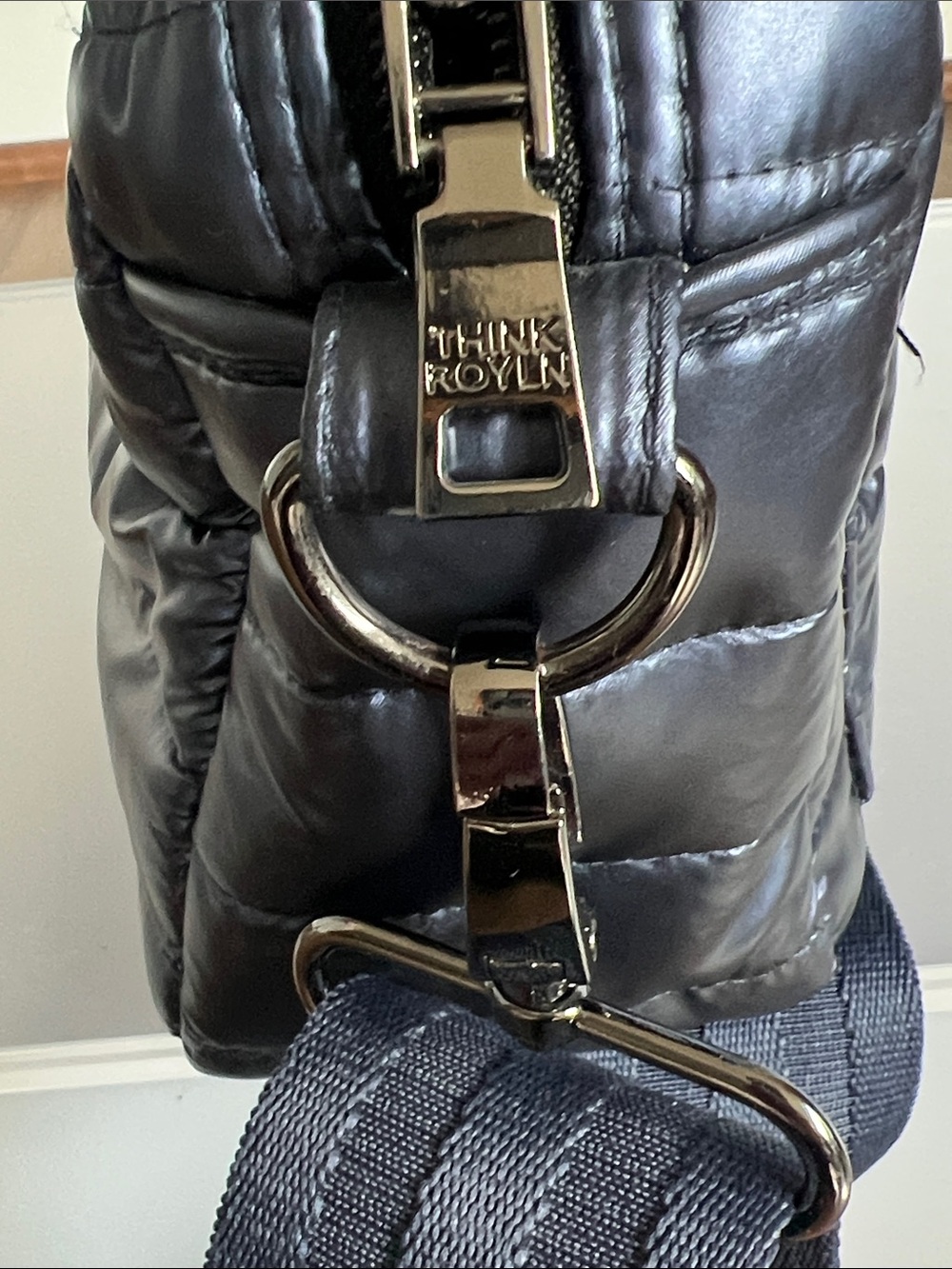 Think Royln Bum Bag/Crossbody - Picture 4 of 10
